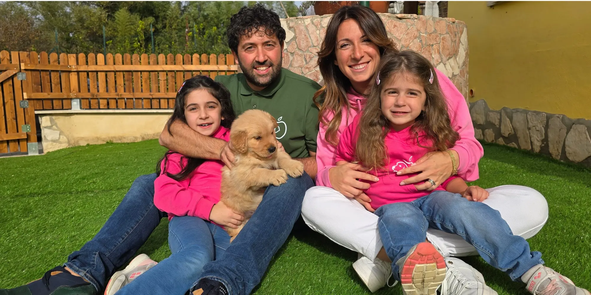 FELPA CON CAPPUCCIO 'LIFE IS GOLDEN' (BAMBINO) - immagine 6